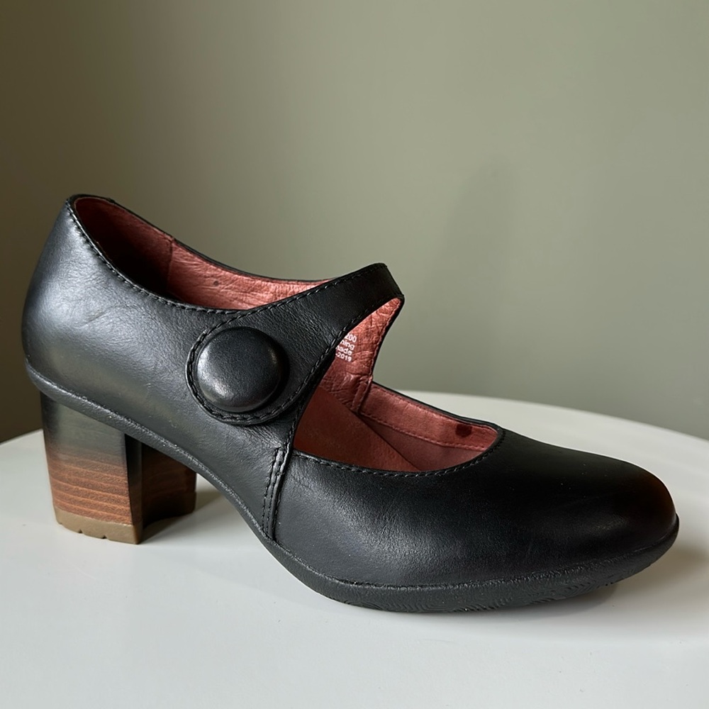 Dansko Black Leather Mary Jane Heels